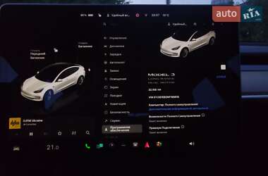 Седан Tesla Model 3 2022 в Києві
