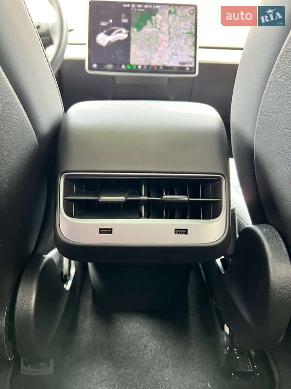 Седан Tesla Model 3 2019 в Харькове
