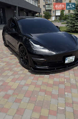 Седан Tesla Model 3 2019 в 