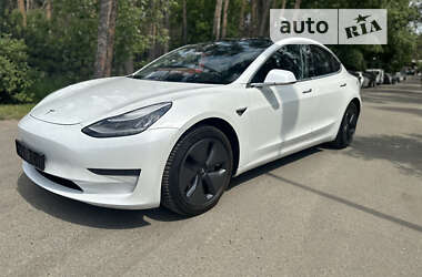 Седан Tesla Model 3 2019 в Киеве