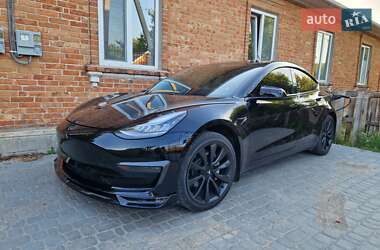 Седан Tesla Model 3 2018 в Первомайске