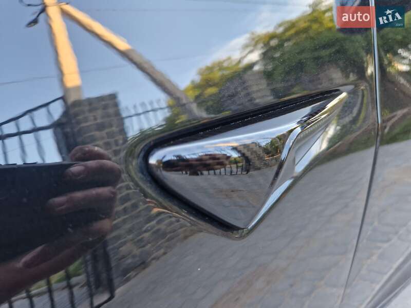 Седан Tesla Model 3 2018 в Первомайську фото 18 Седан Tesla Model 3 2018 в Первомайську