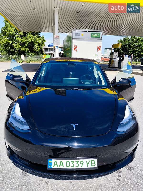 Седан Tesla Model 3 2018 в Днепре