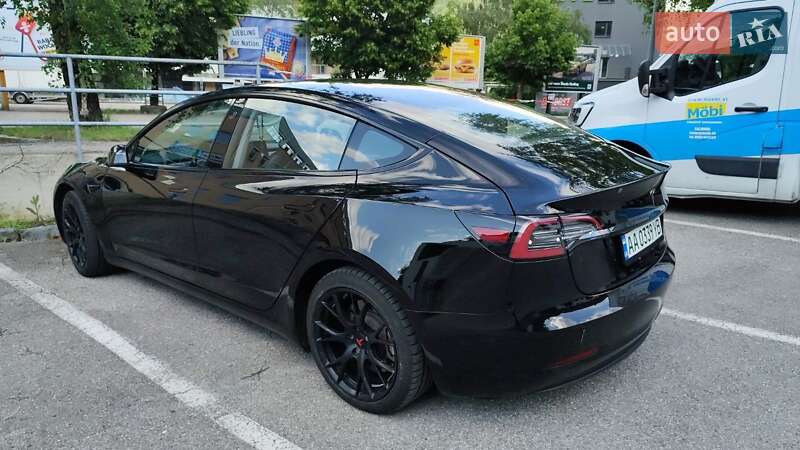 Седан Tesla Model 3 2018 в Днепре