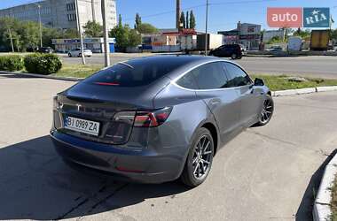 Седан Tesla Model 3 2020 в Полтаве