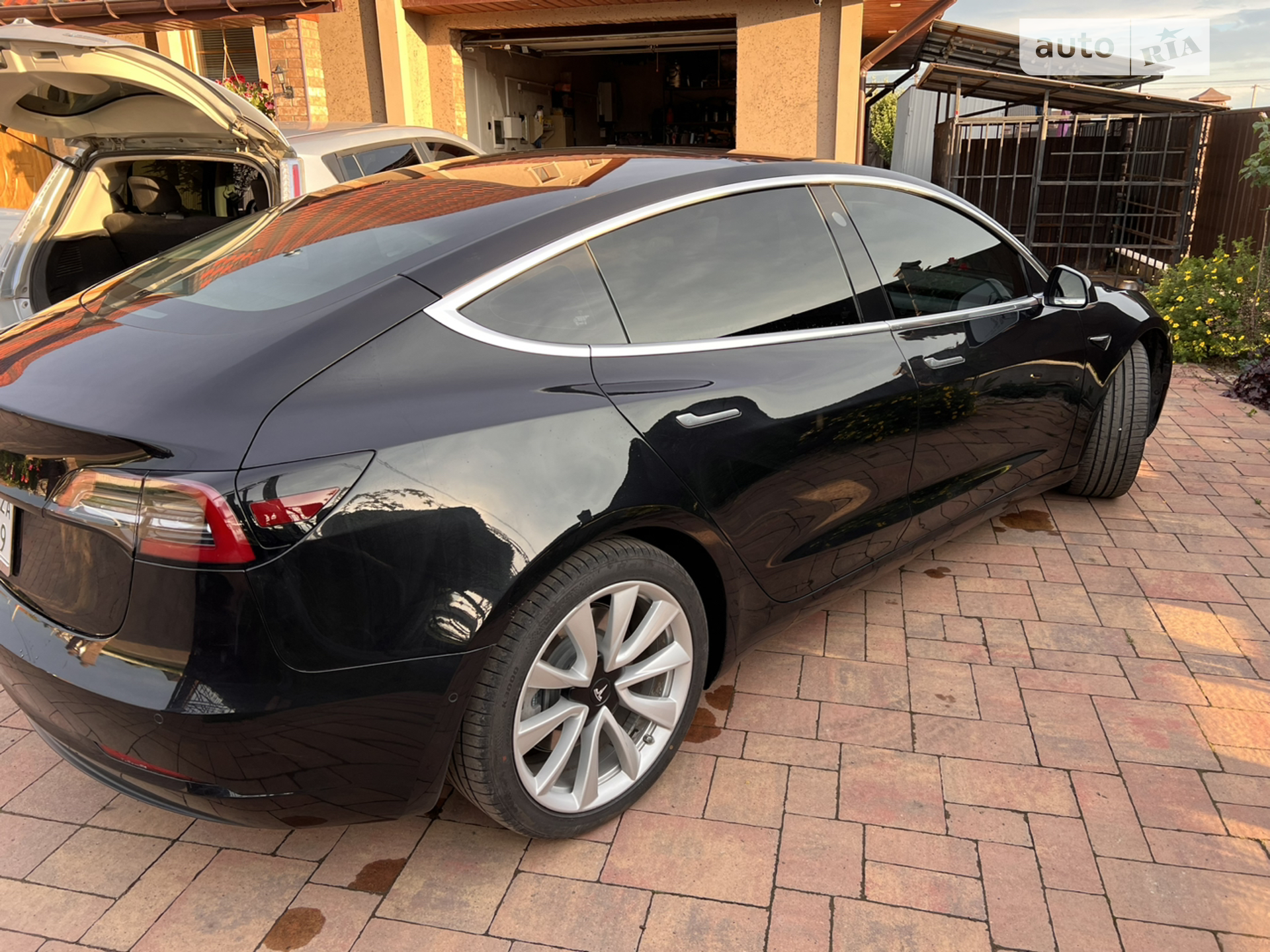2018 Tesla Model 3 - мініатюра 4