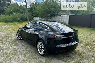 Седан Tesla Model 3 2019 в 