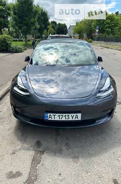 Седан Tesla Model 3 2019 в Калуші
