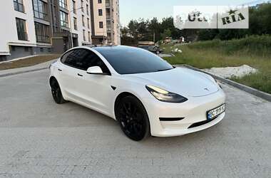 Седан Tesla Model 3 2020 в Львове