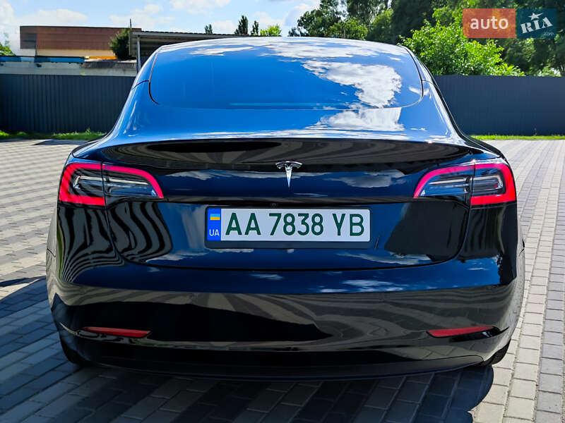 Седан Tesla Model 3 2021 в Киеве фото 6 Седан Tesla Model 3 2021 в Киеве