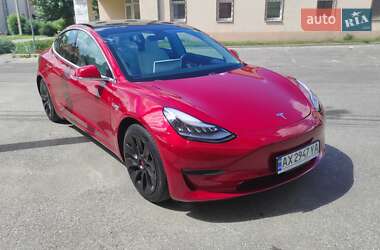 Седан Tesla Model 3 2019 в 