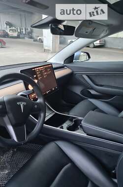 Седан Tesla Model 3 2018 в Полтаві