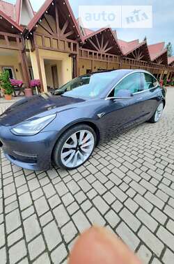 Седан Tesla Model 3 2018 в Ивано-Франковске