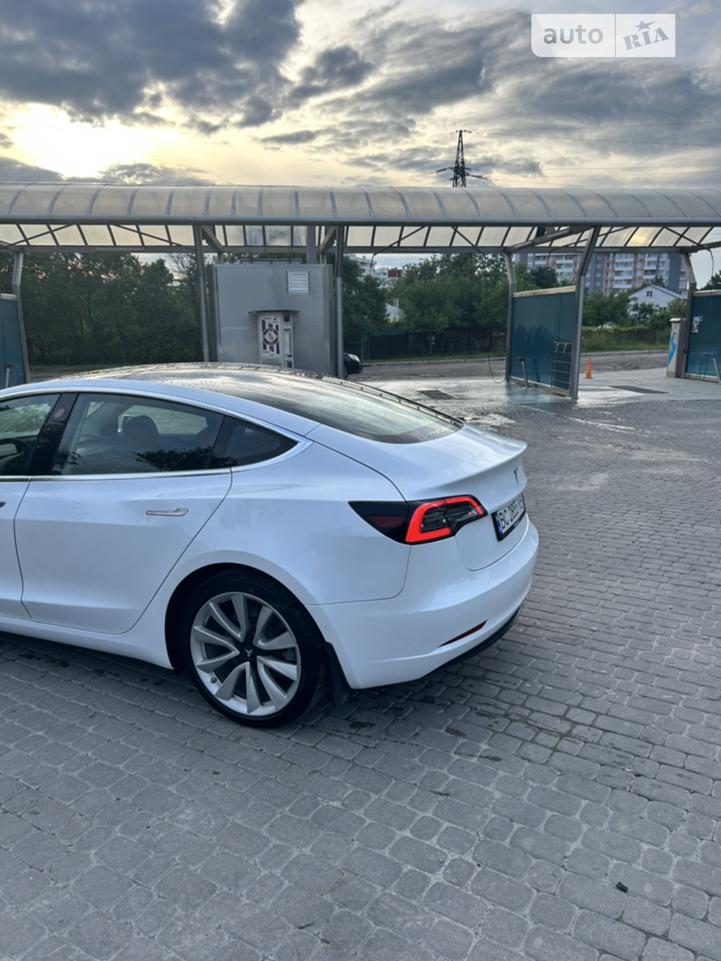 2020 Tesla Model 3 - мініатюра 3