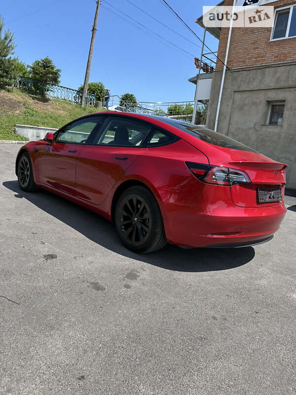 Седан Tesla Model 3 2022 в Хмельнике