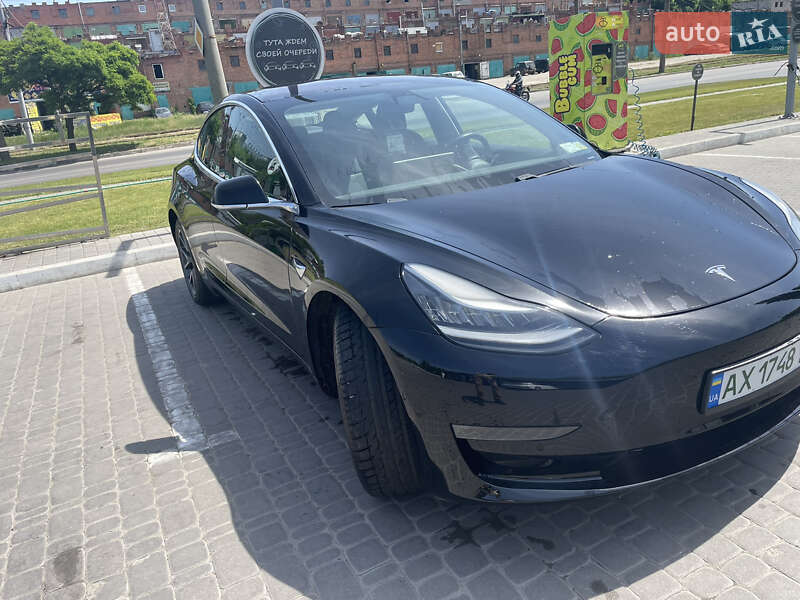 Седан Tesla Model 3 2019 в Харькове