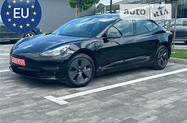 Седан Tesla Model 3 2023 в Луцке