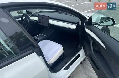 Седан Tesla Model 3 2021 в Луцке