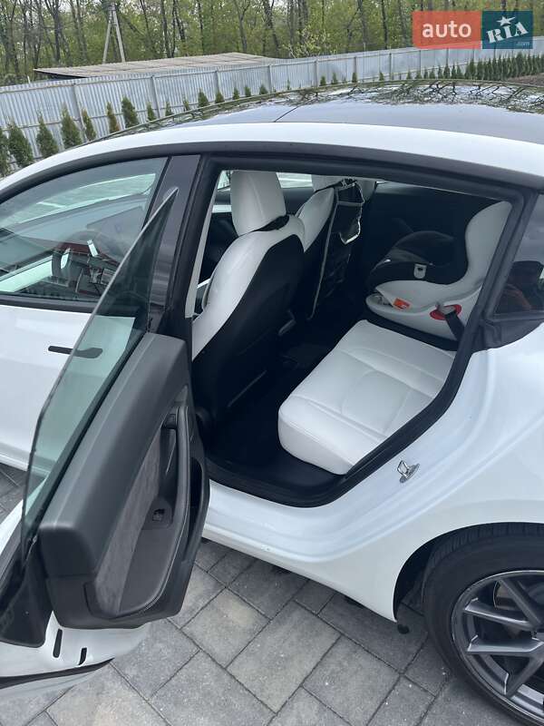 Седан Tesla Model 3 2021 в Луцьку фото 17 Седан Tesla Model 3 2021 в Луцьку