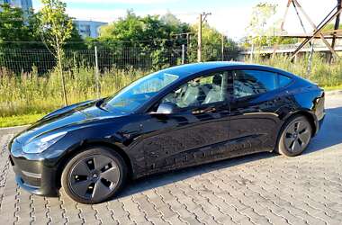 Седан Tesla Model 3 2022 в Львові