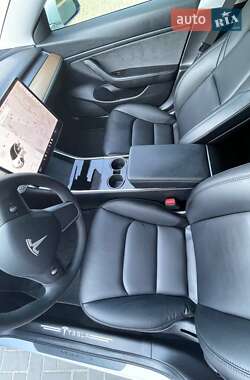 Седан Tesla Model 3 2020 в Кременчуге
