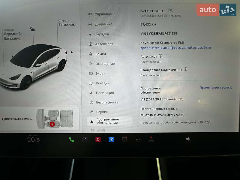 Седан Tesla Model 3 2019 в Киеве