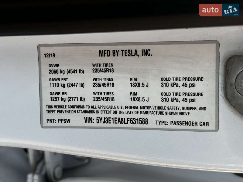 Седан Tesla Model 3 2019 в Киеве