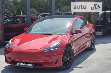 Седан Tesla Model 3 2022 в Рівному