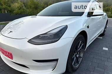 Седан Tesla Model 3 2021 в Коломые