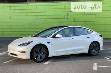 Седан Tesla Model 3 2023 в Києві