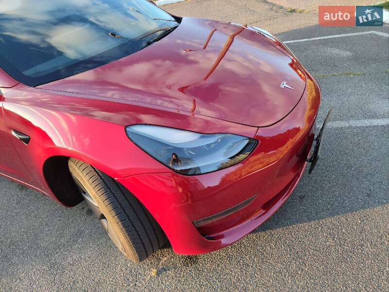 Седан Tesla Model 3 2022 в Киеве