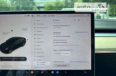 Седан Tesla Model 3 2019 в Дніпрі