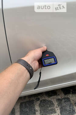 Седан Tesla Model 3 2021 в Киеве