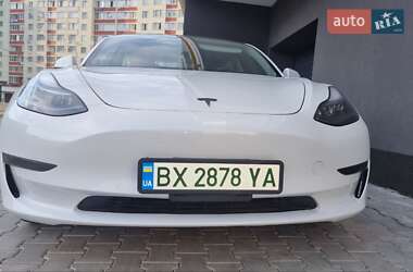 Седан Tesla Model 3 2022 в Хмельницком