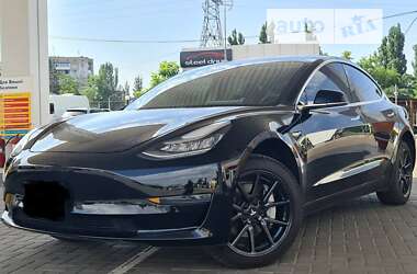 Седан Tesla Model 3 2019 в Николаеве