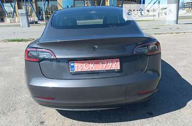 Седан Tesla Model 3 2021 в Харкові