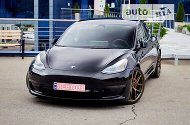 Седан Tesla Model 3 2022 в Києві