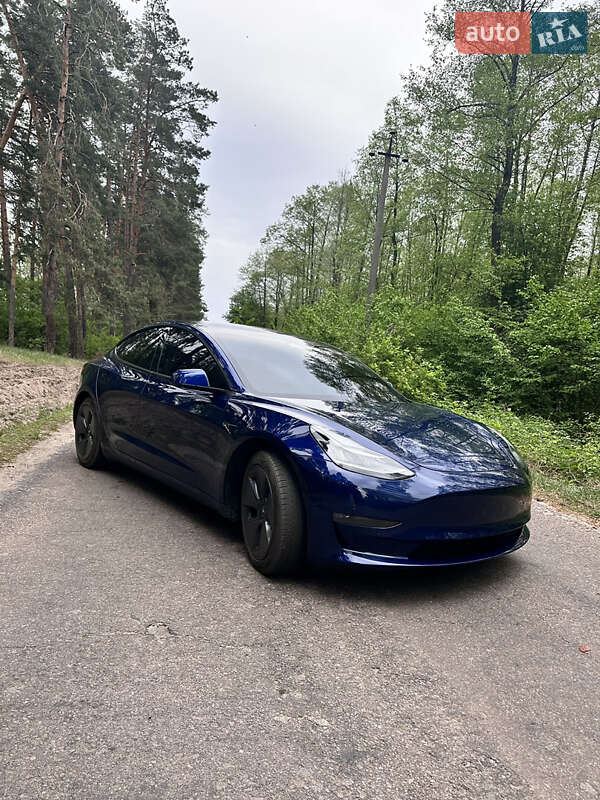 Tesla Model 3 2022