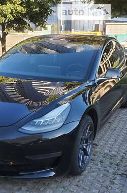 Седан Tesla Model 3 2019 в Києві