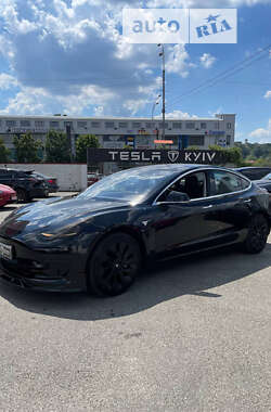 Седан Tesla Model 3 2018 в Києві