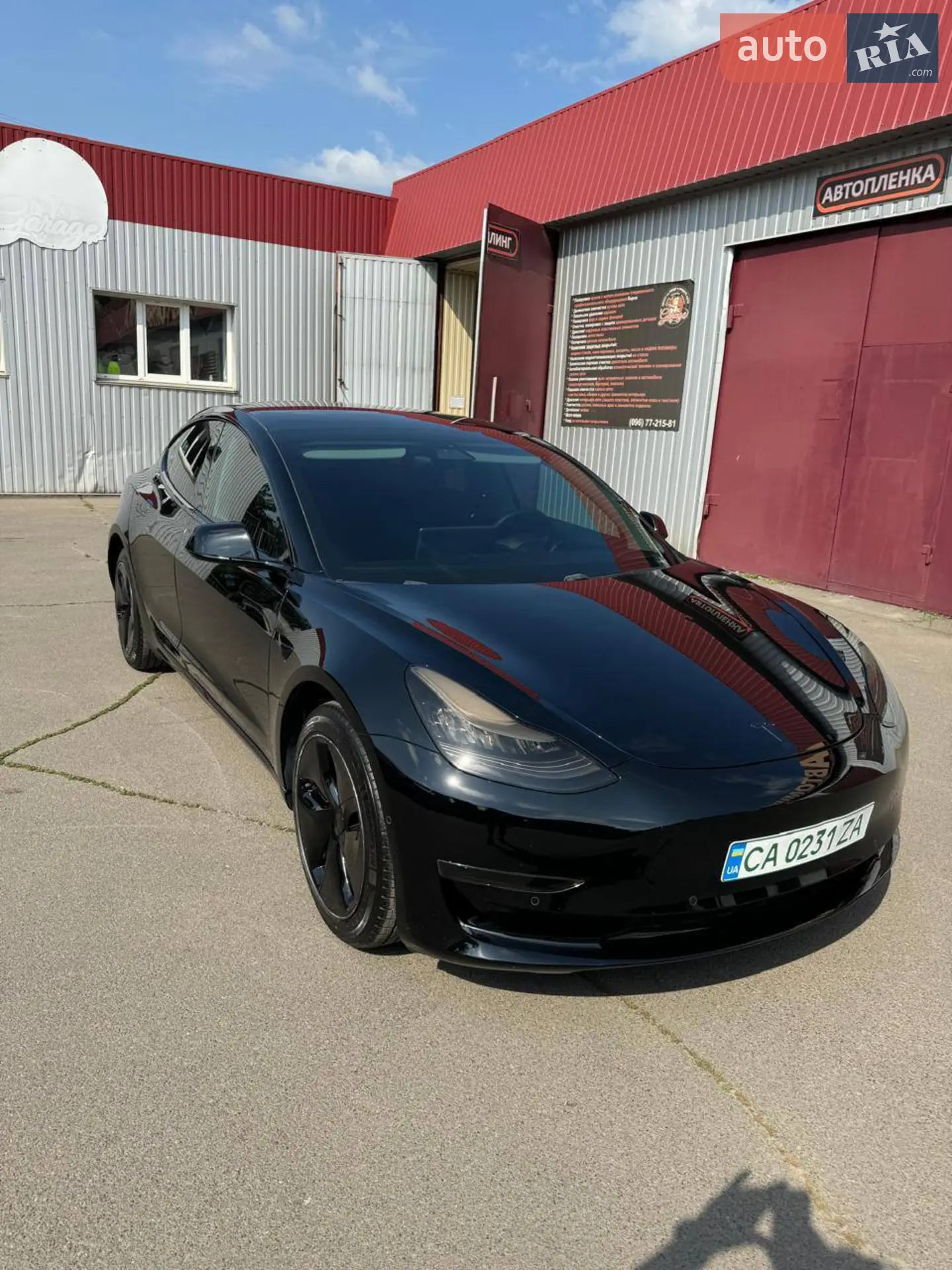 2019 Tesla Model 3 - фото 1