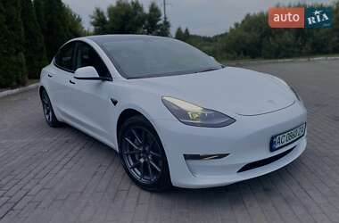 Седан Tesla Model 3 2022 в Луцке