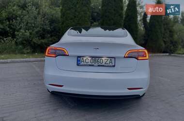 Седан Tesla Model 3 2022 в Луцке