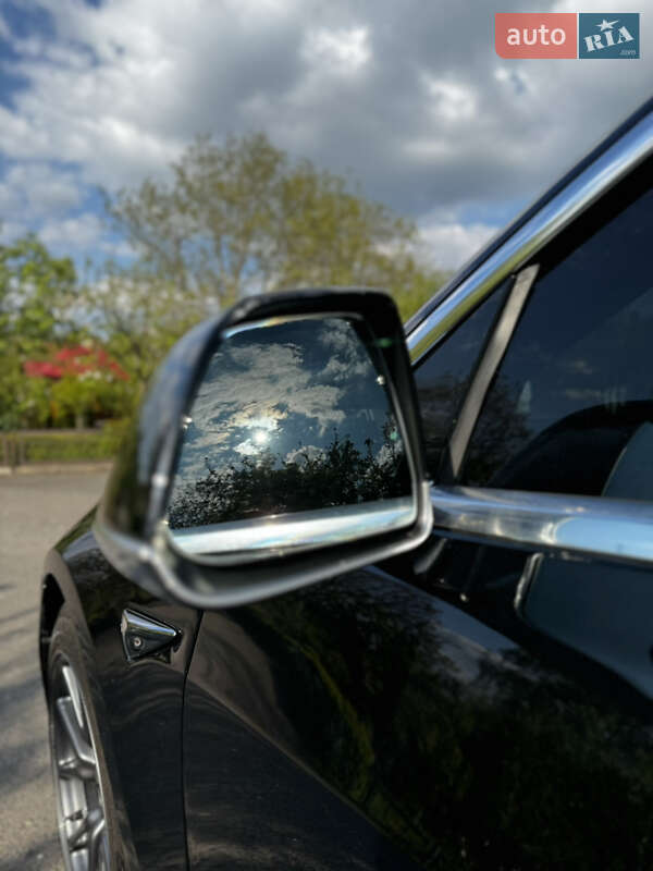 Седан Tesla Model 3 2019 в Рівному