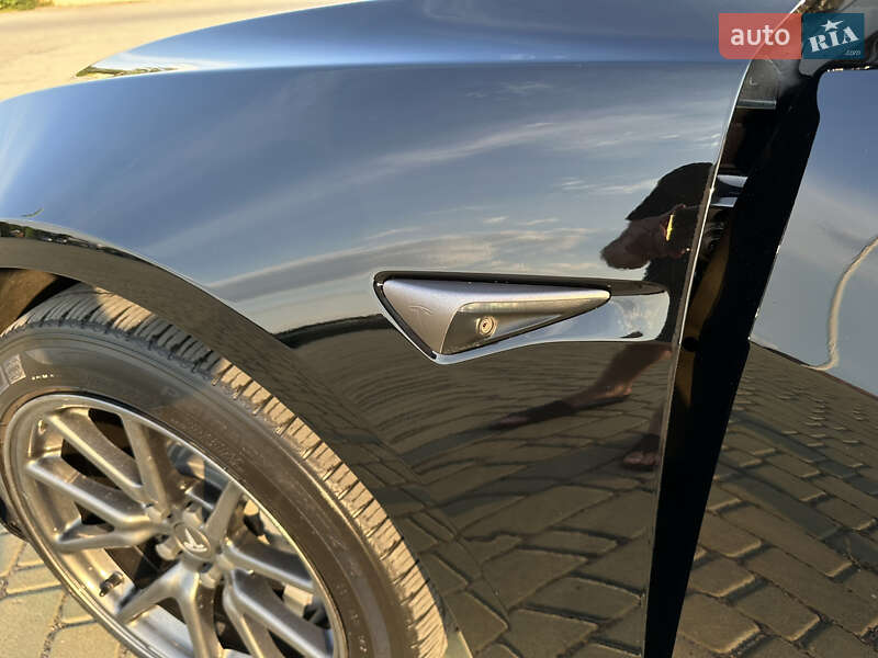 Седан Tesla Model 3 2019 в Одесі