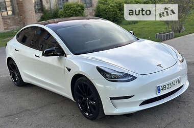 Седан Tesla Model 3 2018 в Тульчині