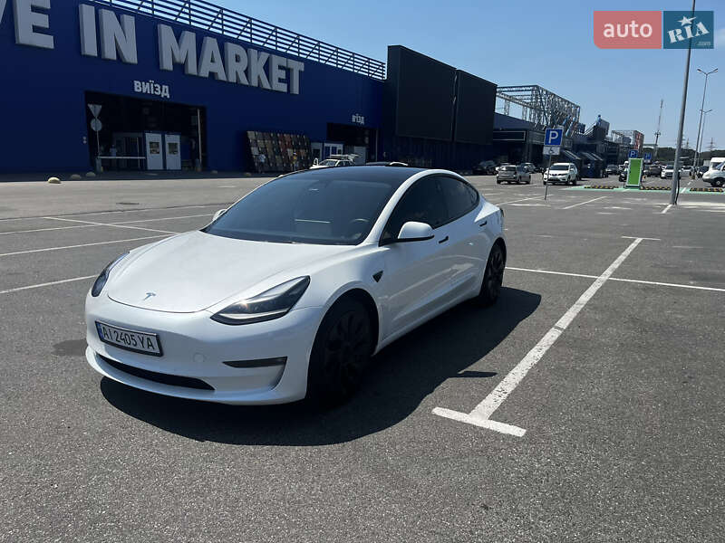 Седан Tesla Model 3 2021 в Полтаві