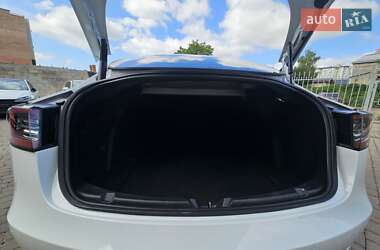 Седан Tesla Model 3 2021 в Ивано-Франковске