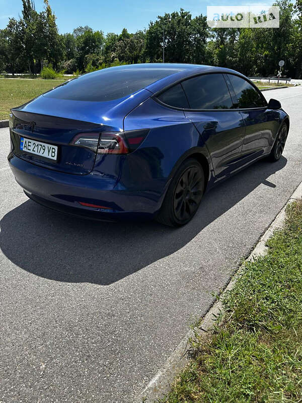 Седан Tesla Model 3 2022 в Днепре