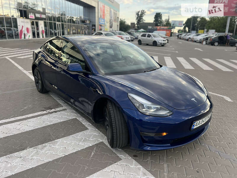 Седан Tesla Model 3 2023 в Білогородці фото Седан Tesla Model 3 2023 в Білогородці